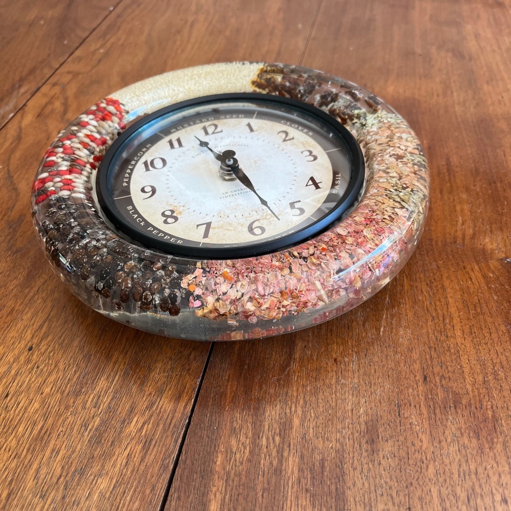 Vintage 1970s Resin Spice Wall Clock Lucite Retro Mid Century Kitchen Decor - Picture 6 of 11